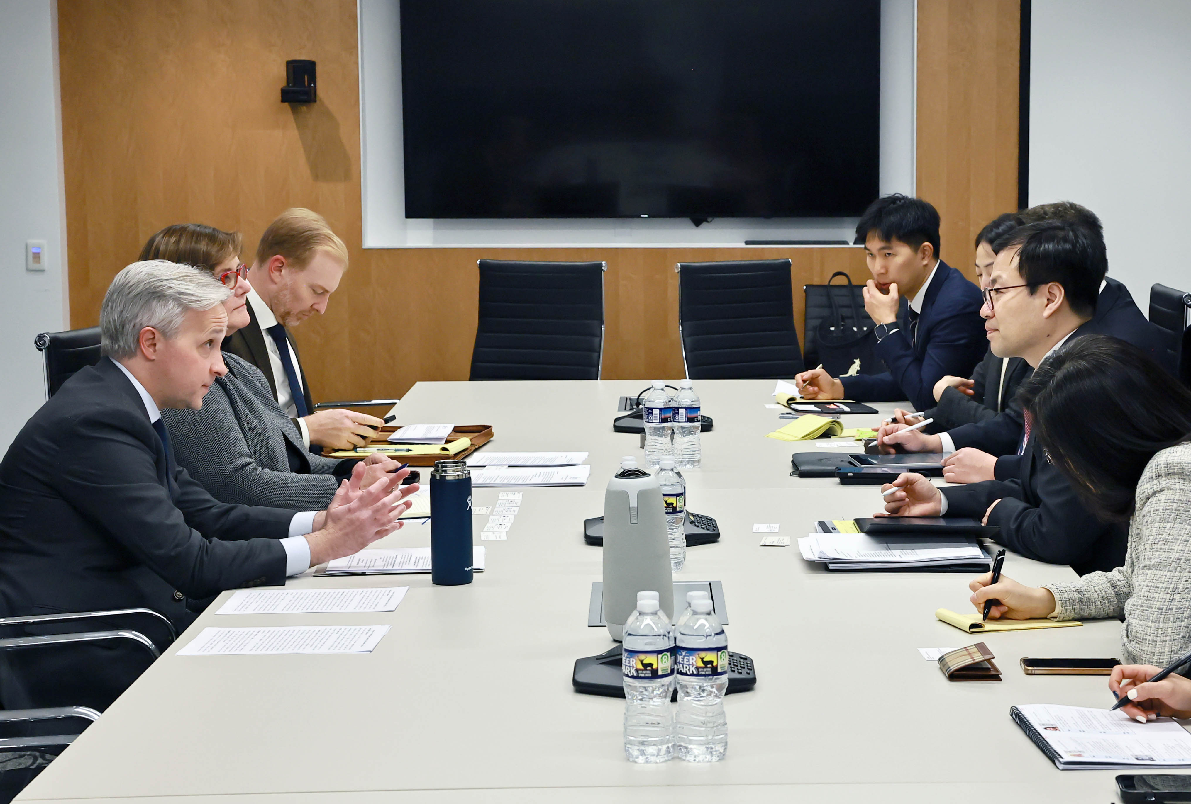 Trade Minister Meets with NFTC President
