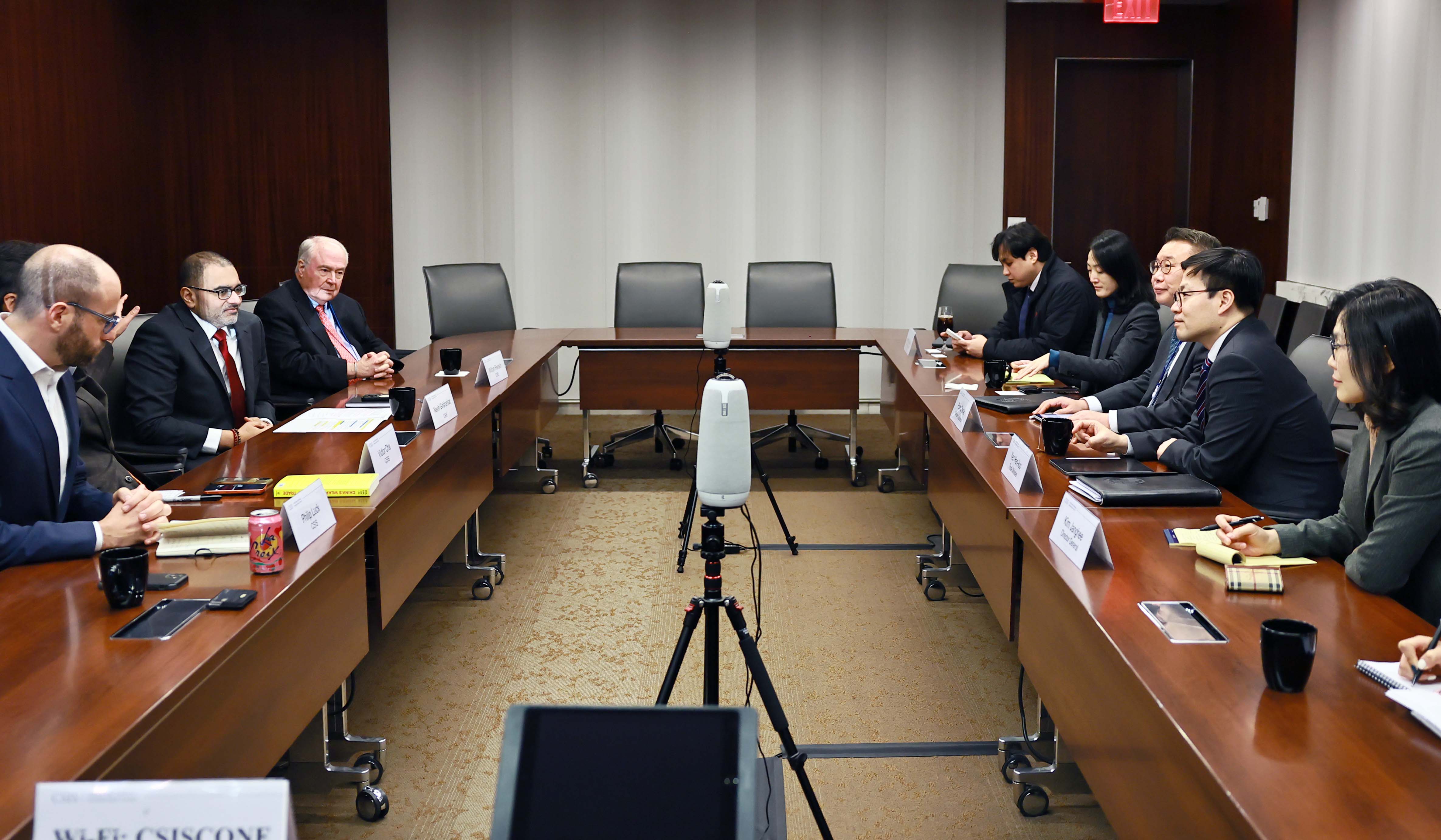 Trade Minister Visits CSIS_1