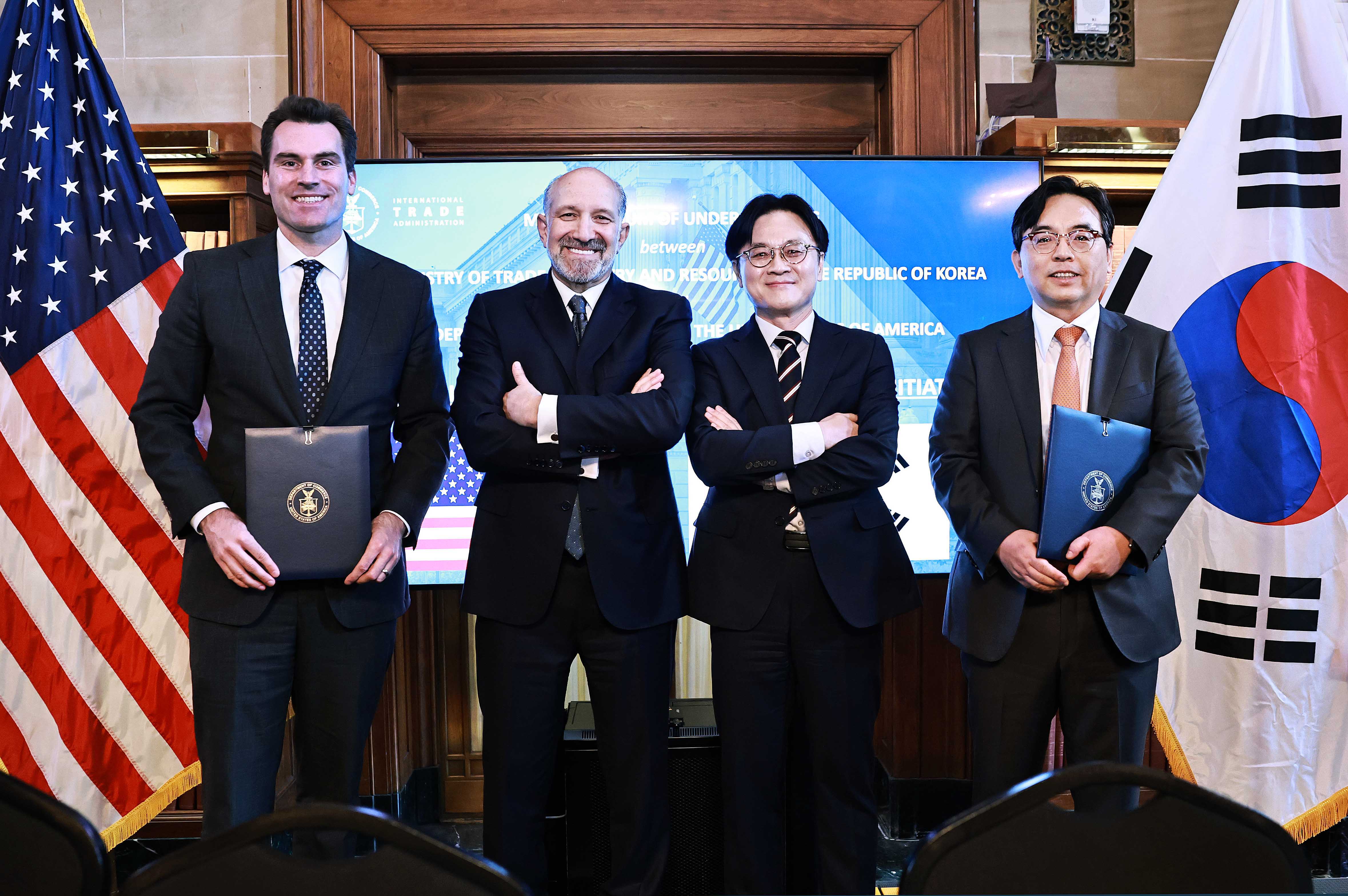 Signing Ceremony for MOU on the Korea–U.S. Shipbuilding Partnership Initiative_1