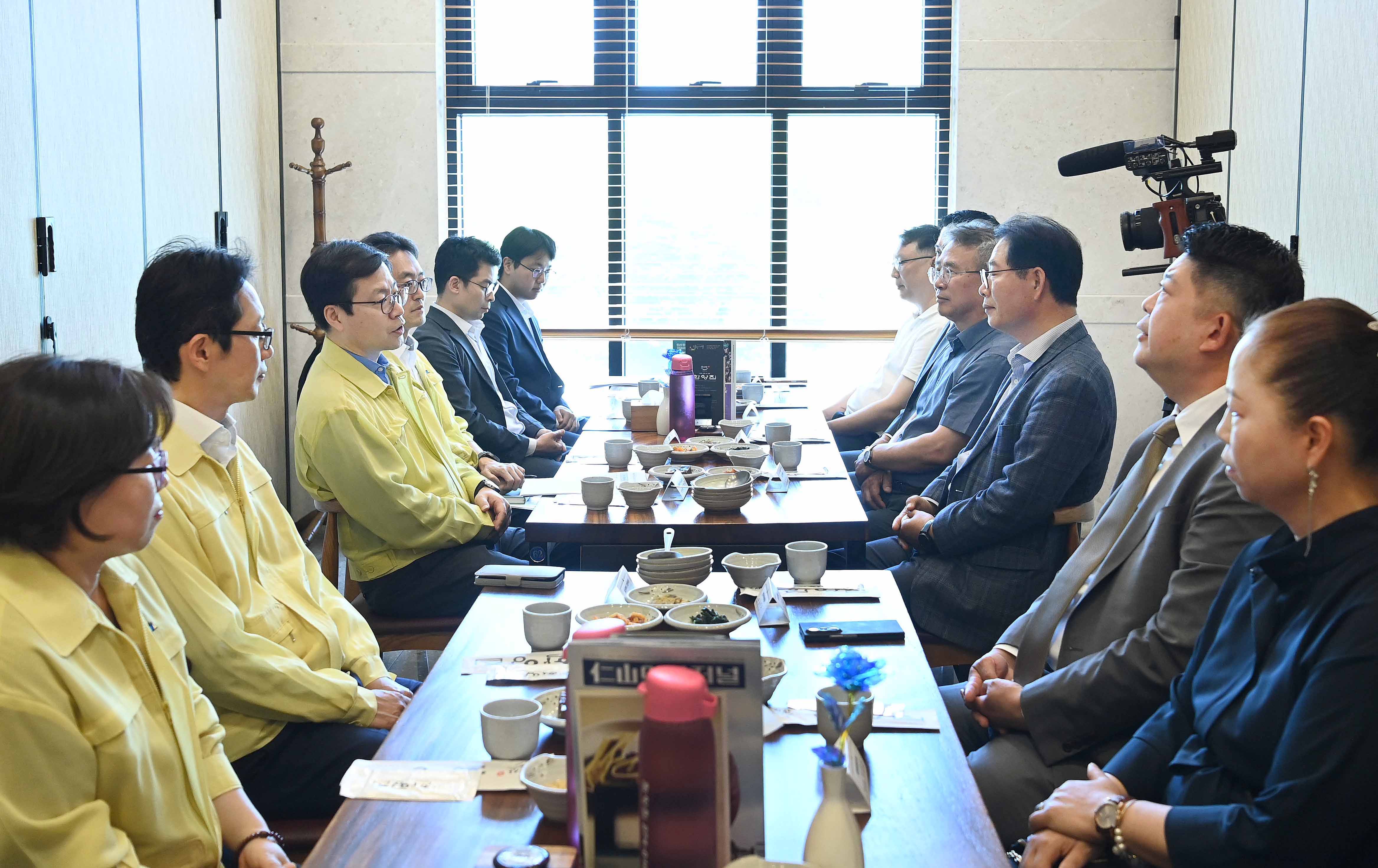 Minister Yeo Holds Roundtable with Ulsan Exporters_1